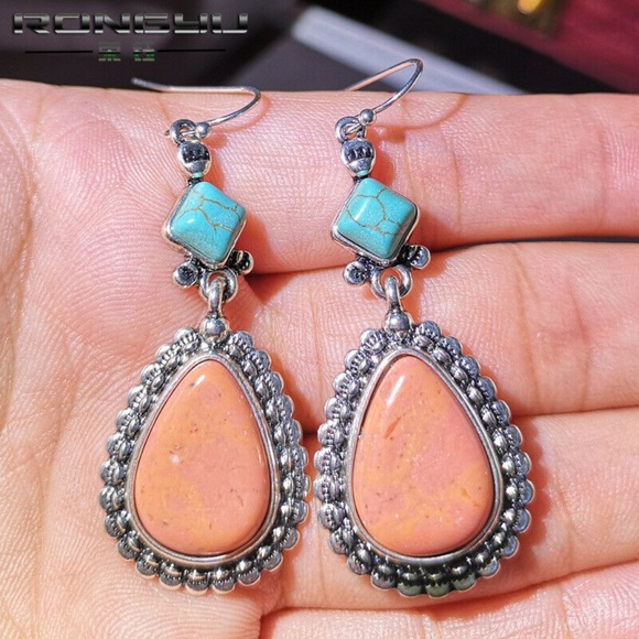 Vintage Boho Turquoise Drop Earrings - Picture 2 of 2